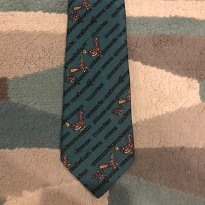 Men’s tie.
